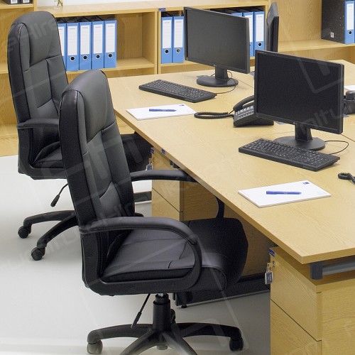 How to Choose an Office Desk