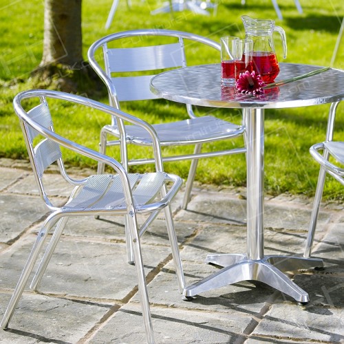 Outdoor Seating for the Heatwave